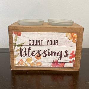 Decor with 2 candles